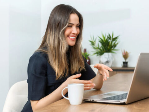 turn side hustle into full-time income